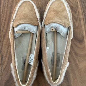 UGG K Hailey Sparkle Slippers kid size 3